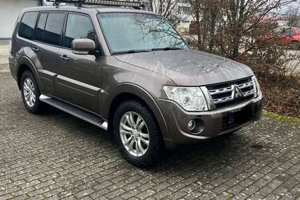 Mitsubishi Pajero 270.000 km 15.990 &euro; Sankt Leon Rot 68789