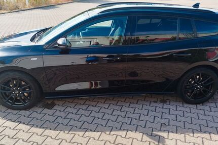 Ford Focus 78.500 km 14.700 &euro; Hockenheim 68766