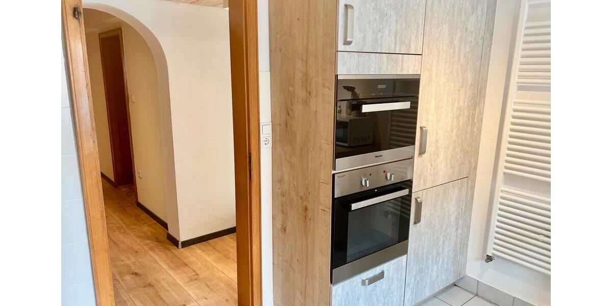 Einfamilienhaus Sinsheim - 6 Zimmer, 162 m&sup2;, 400&euro; | Angebot:25054639