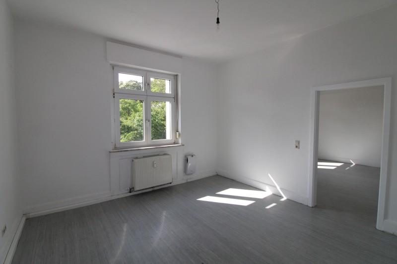 Etagenwohnung Mannheim Hochstätt - 3 Zimmer, 69 m&sup2;, 740&euro; | Angebot:26389378