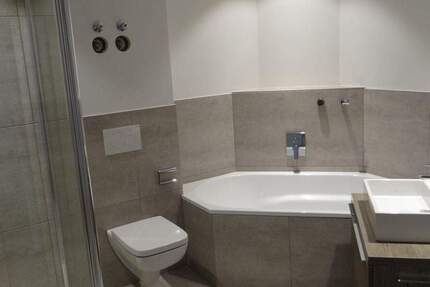 Neuwertig mit Kühloption Eckterrasse in KfW 55 Effizienz 4 zimmer