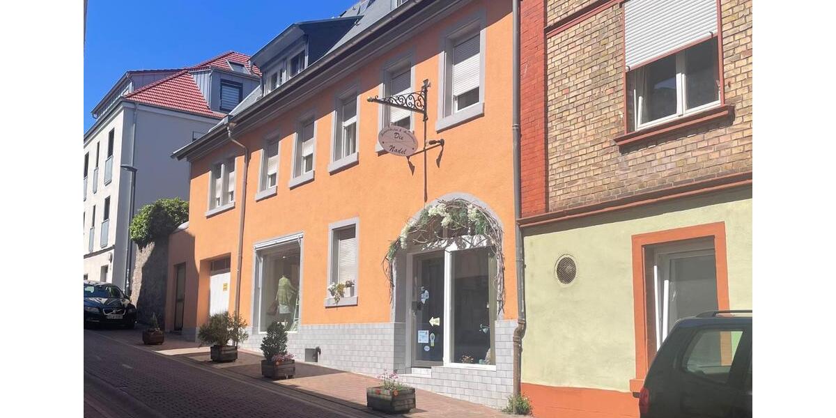 Mehrfamilienhaus, Wohnhaus Weinheim - 9 Zimmer, 239 m&sup2;, 675.000&euro; | Angebot:26374784