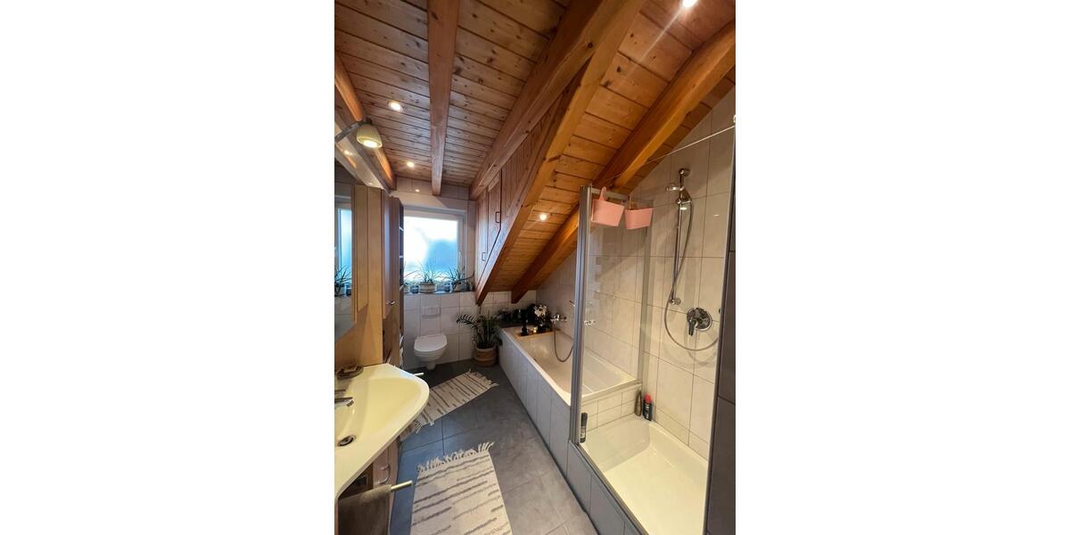 Helle 3 Zimmer–Wohnung mit Studio & Balkon 4 zimmer