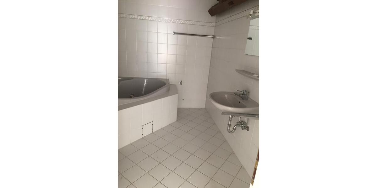 Dachgeschoßwohnung Weinheim - 2 Zimmer, 70 m&sup2;, 249.000&euro; | Angebot:27143503