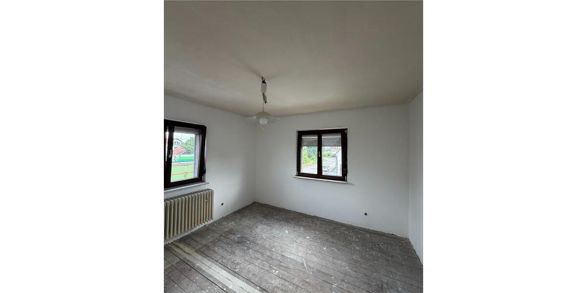 Maisonettenwohnung Lampertheim - 4 Zimmer, 100 m&sup2;, 1.500&euro; | Angebot:26612025