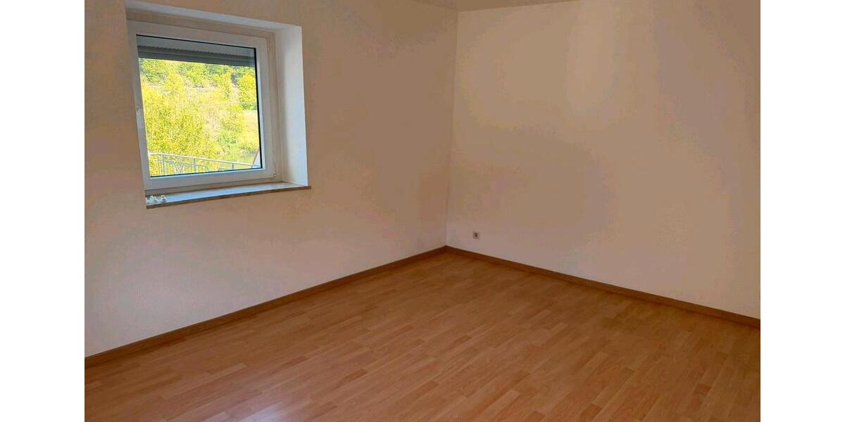 Etagenwohnung Eberbach - 3 Zimmer, 110 m&sup2;, 800&euro; | Angebot:26320168