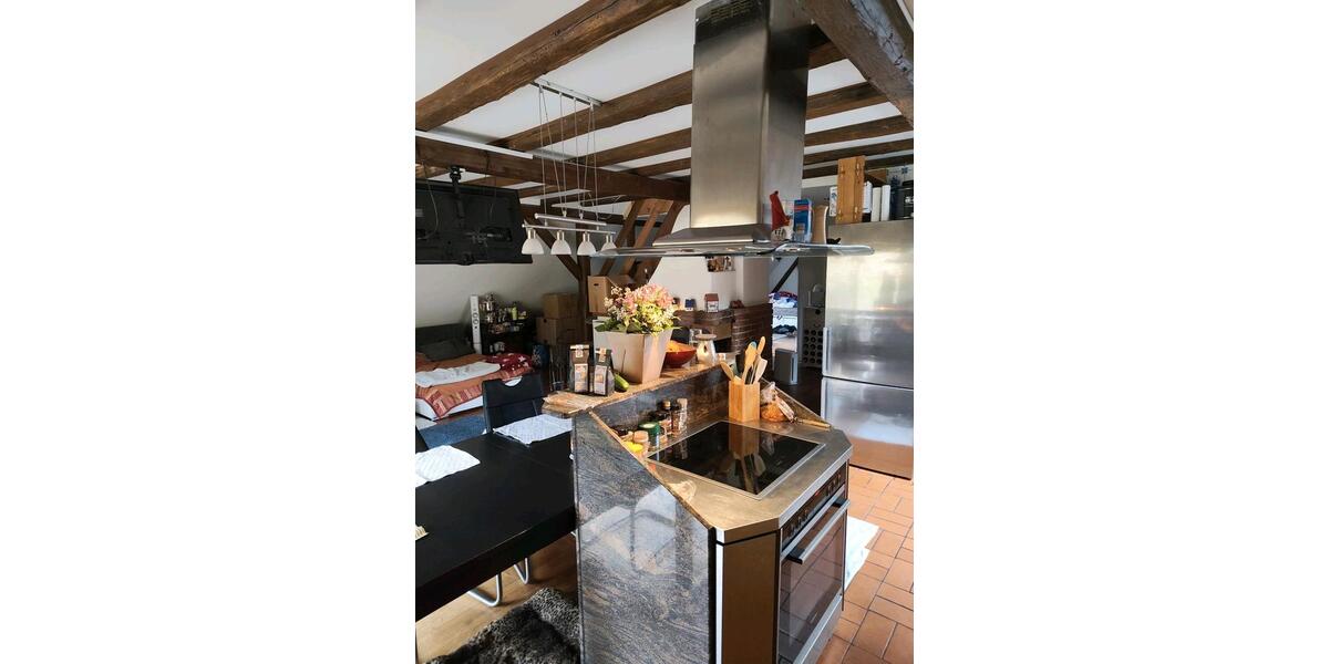 Dachgeschoßwohnung Weinheim - 5 Zimmer, 140 m&sup2;, 1.400&euro; | Angebot:24741696