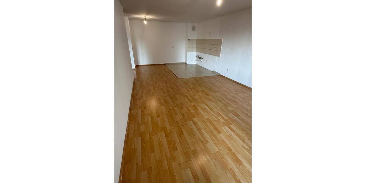 Etagenwohnung Ludwigshafen am Rhein Ludwigshafen-Hemshof - 2 Zimmer, 66 m&sup2;, 745&euro; | Angebot:25342692