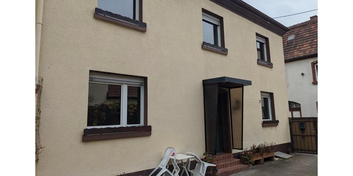 Reihenhaus Ludwigshafen am Rhein Rheingönheim - 5 Zimmer, 132 m&sup2;, 1.300&euro; | Angebot:26167778