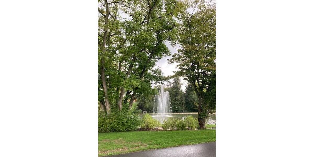 TOP Gelegenheit! Seniorengerechte ETW, 77m², 1. OG, 2 ZKB; - exklusive Lage am Park! Aufzug, Balkon, Keller,... 2 zimmer