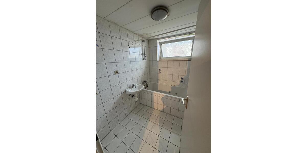 Etagenwohnung Ludwigshafen am Rhein Ludwigshafen-Oggersheim - 3 Zimmer, 73 m&sup2;, 240.000&euro; | Angebot:25900509