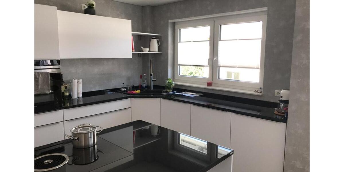 Exklusive Wohnung in begeehrter Wohnlage 5.5 zimmer