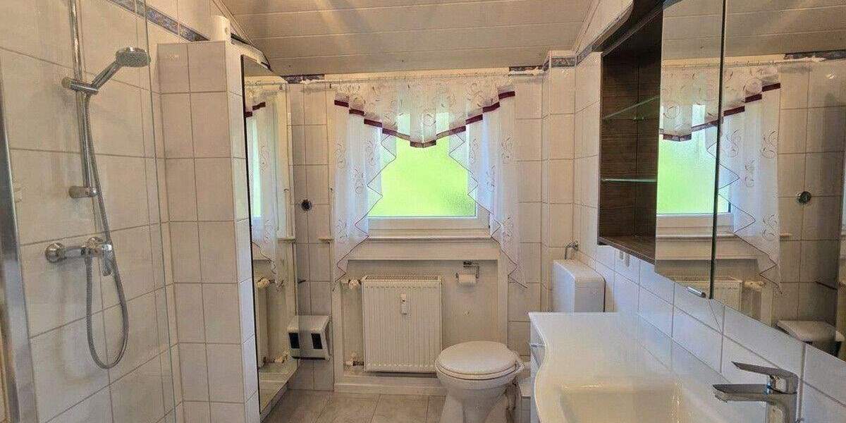 Mehrfamilienhaus, Wohnhaus Sinsheim - 9 Zimmer, 238 m&sup2;, 679.000&euro; | Angebot:25696836