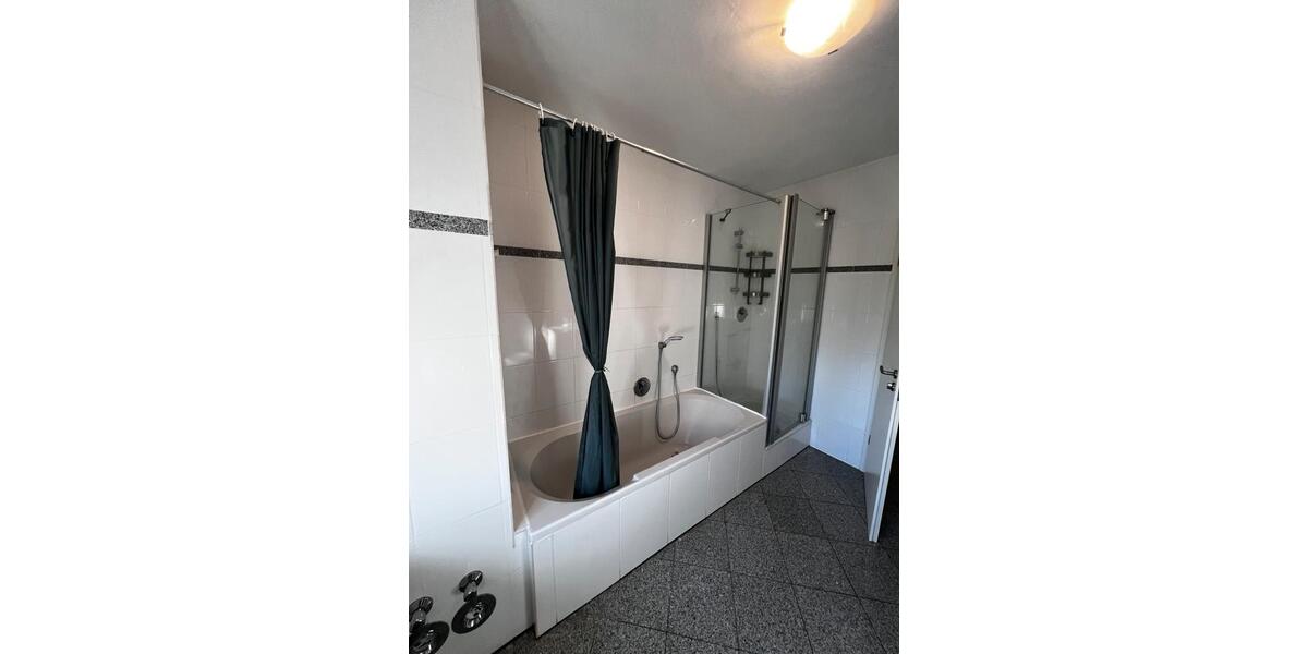 Erdgeschoßwohnung Speyer - 3 Zimmer, 115 m&sup2;, 1.370&euro; | Angebot:26365136