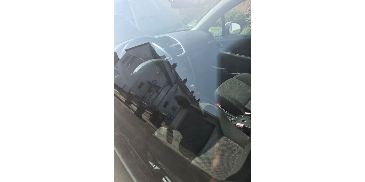 Peugeot 207 78.500 km 3.200 &euro; ludwigshafen 67067