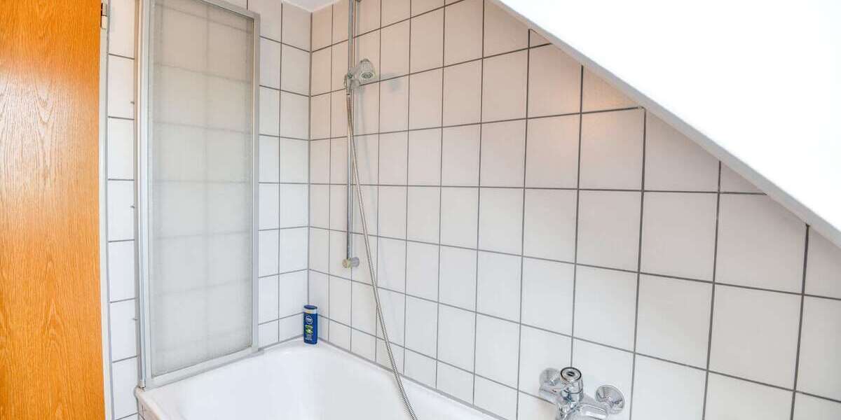 3 ZKB DG & 2 ZKB Souterrain Whg Sofort beziehbar Garage & 2 Stellplätze inkl - Etagenwohnung Neuhofen | Angebot:22649166