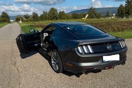 Ford Mustang 51.200 km 34.999 € Heidelberg 69126