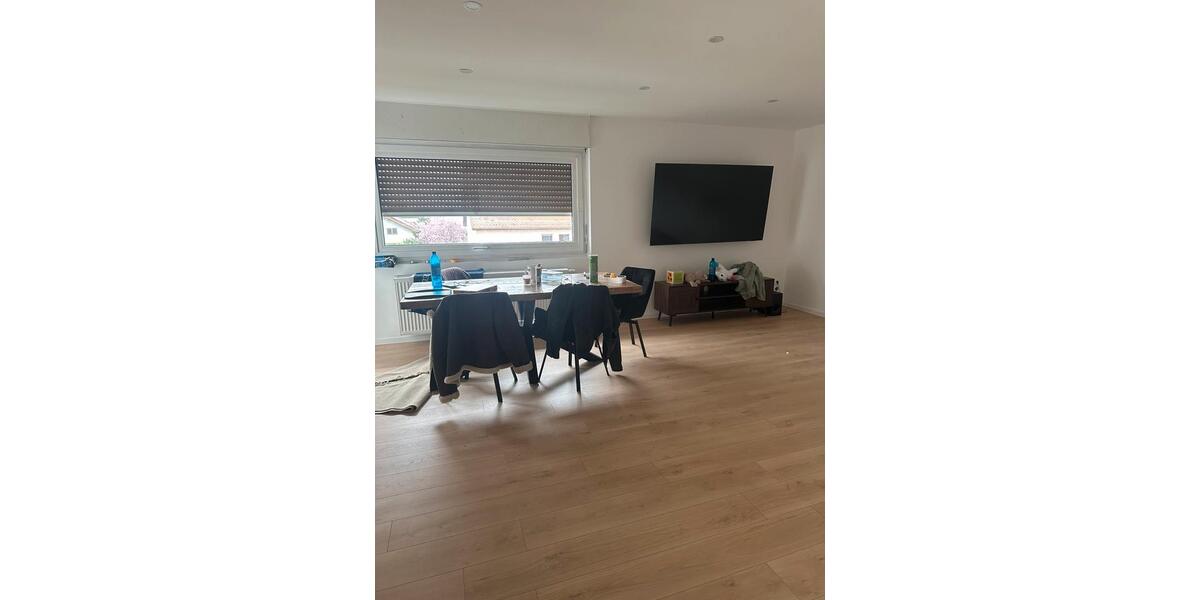 Etagenwohnung Lampertheim - 4 Zimmer, 85 m&sup2;, 1.400&euro; | Angebot:25718511