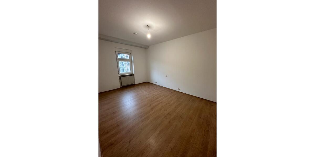 Etagenwohnung Ludwigshafen am Rhein Ludwigshafen-Hemshof - 3 Zimmer, 85 m&sup2;, 1.400&euro; | Angebot:24469680