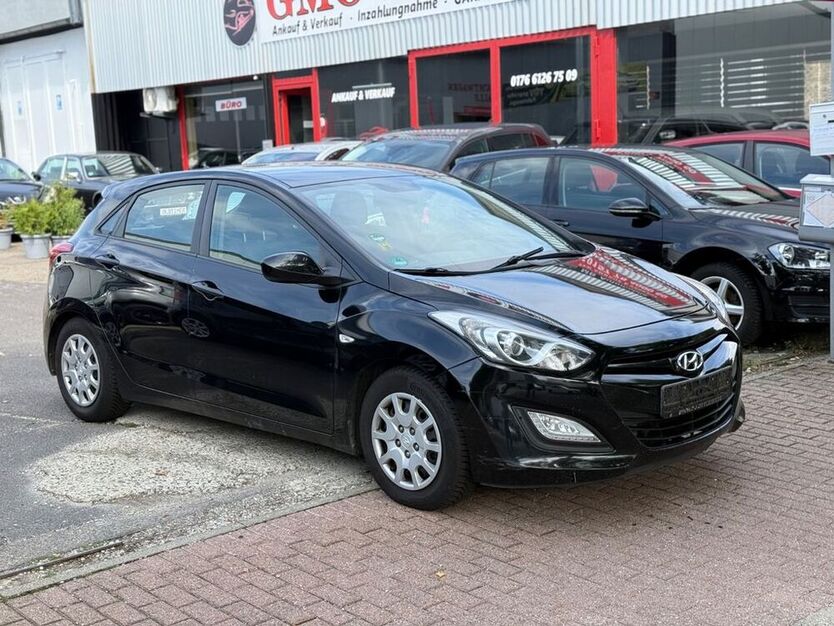i30