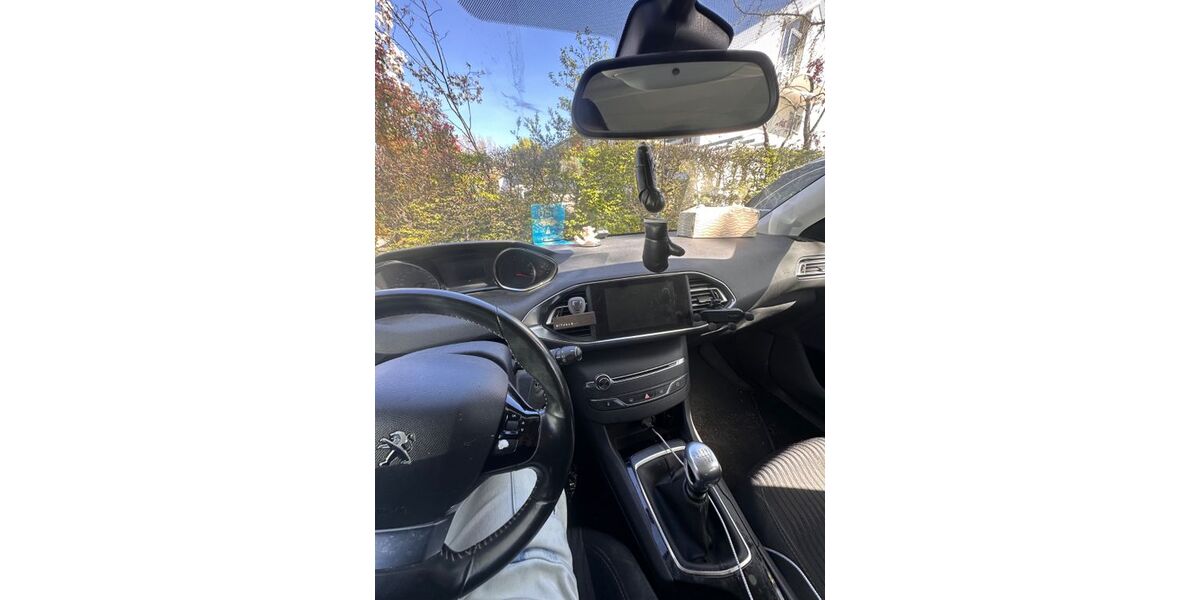 Peugeot 308 128.000 km 5.000 &euro; Heidelberg 69126