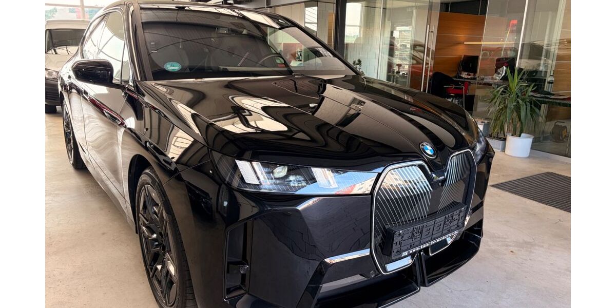 BMW iX 18.900 km 68.900 &euro; Mühlhausen 69242