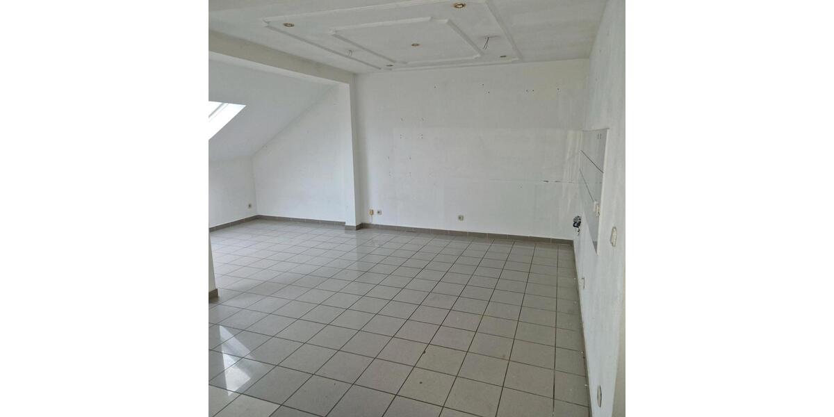 Dachgeschoßwohnung Mannheim Herzogenried - 2.5 Zimmer, 55 m&sup2;, 880&euro; | Angebot:25239767