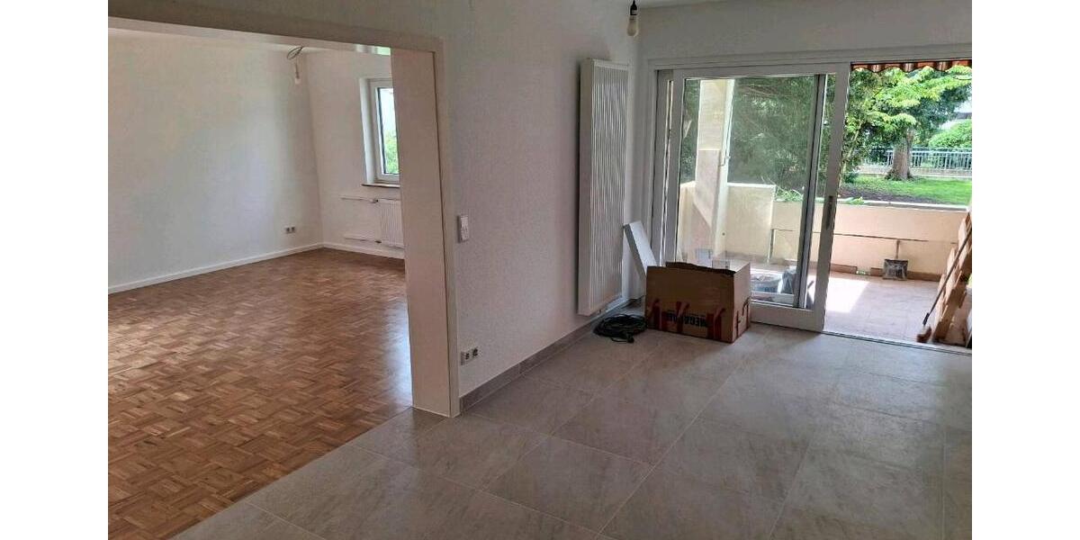 Hochparterre Weinheim - 5 Zimmer, 110 m&sup2;, 1.440&euro; | Angebot:26534632