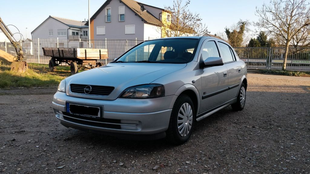 Opel Astra 189.000 km 1.799 € Speyer 67346