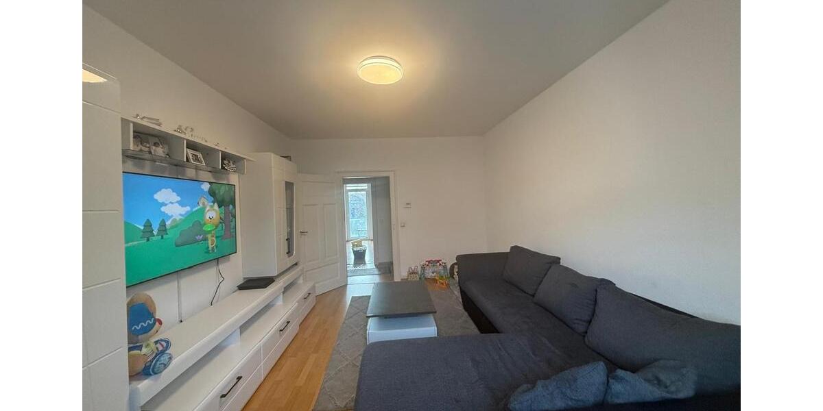 2 ZKB m. Balkon u. neuwertiger Einbauküche in Lu Nord, WG geignet 2 zimmer