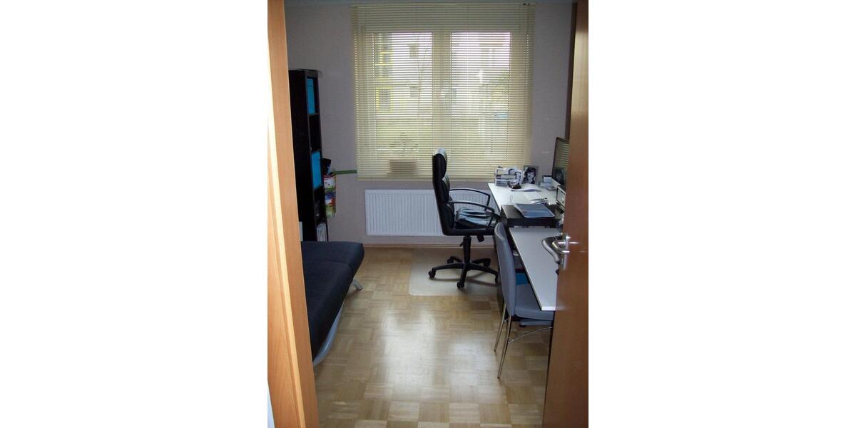Erdgeschoßwohnung Mannheim Hochstätt - 3 Zimmer, 80 m&sup2;, 1.100&euro; | Angebot:26644316