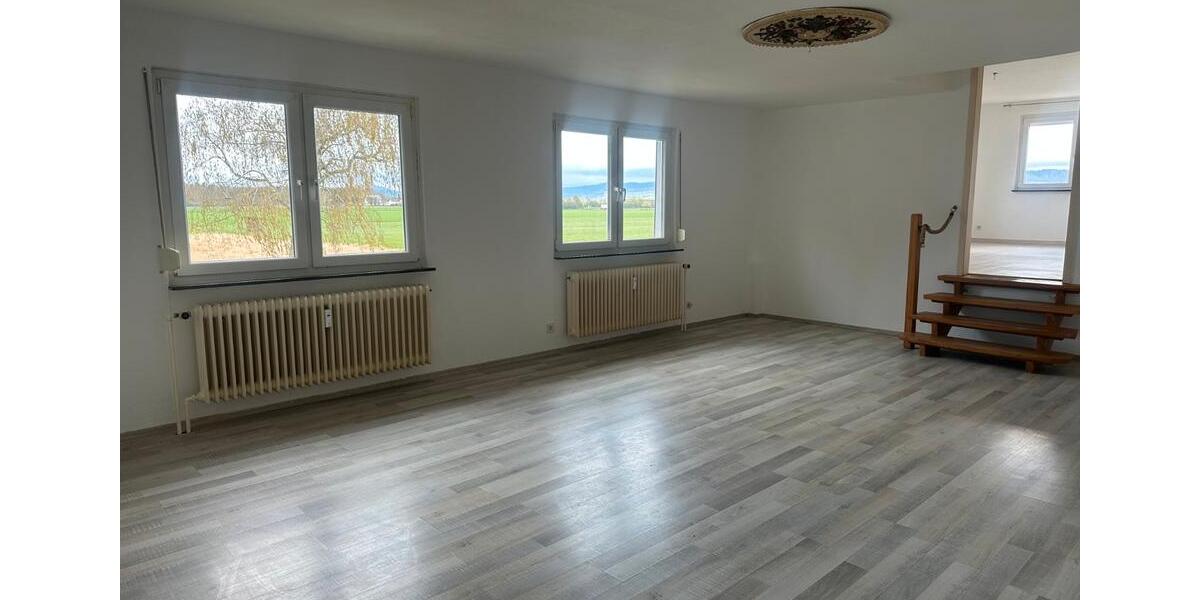 Etagenwohnung Viernheim - 4 Zimmer, 120 m&sup2;, 1.200&euro; | Angebot:26365809