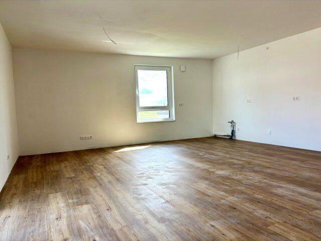 Etagenwohnung Malsch - 3 Zimmer, 93 m&sup2;, 1.435&euro; | Angebot:26891267