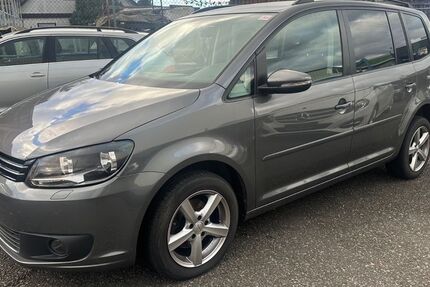 VW Touran 196.900 km 6.200 &euro; Leimen 69181