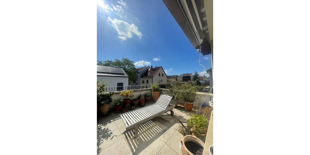 Etagenwohnung Ludwigshafen am Rhein Ludwigshafen-Hemshof - 2 Zimmer, 85 m&sup2;, 1.150&euro; | Angebot:26237346