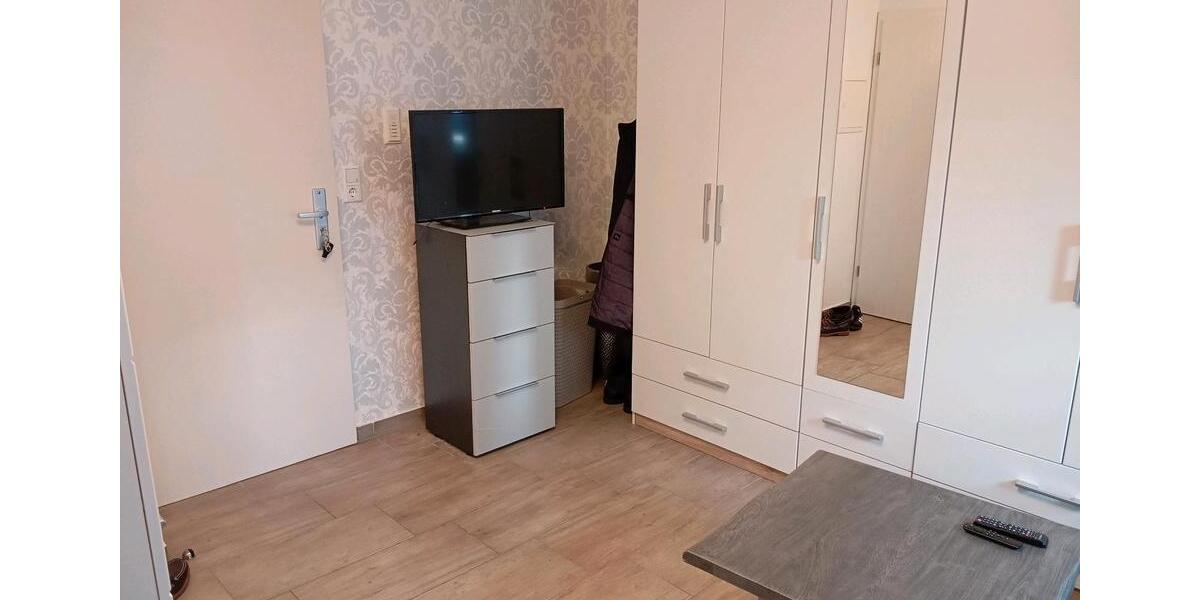 Erdgeschoßwohnung Ludwigshafen am Rhein Mundenheim - 1 Zimmer, 27 m&sup2;, 720&euro; | Angebot:25239076