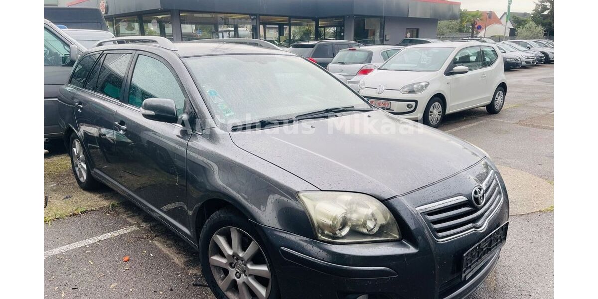 Toyota Avensis 179.000 km 3.499 € Ketsch 68775
