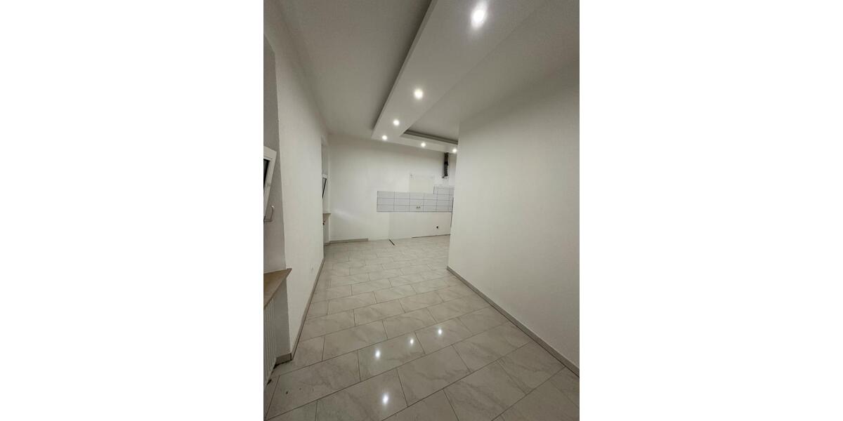 Etagenwohnung Ludwigshafen am Rhein Ludwigshafen-Hemshof - 3 Zimmer, 85 m&sup2;, 1.400&euro; | Angebot:24469680