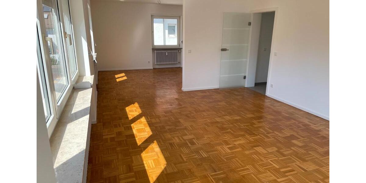 Etagenwohnung Schriesheim - 3.5 Zimmer, 102 m&sup2;, 1.400&euro; | Angebot:26670384