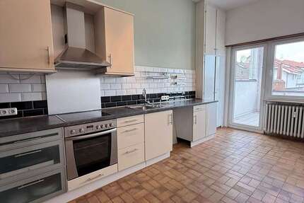 Haus Lampertheim - 6 Zimmer, 204 m&sup2;, 649.000&euro; | Angebot:25646147