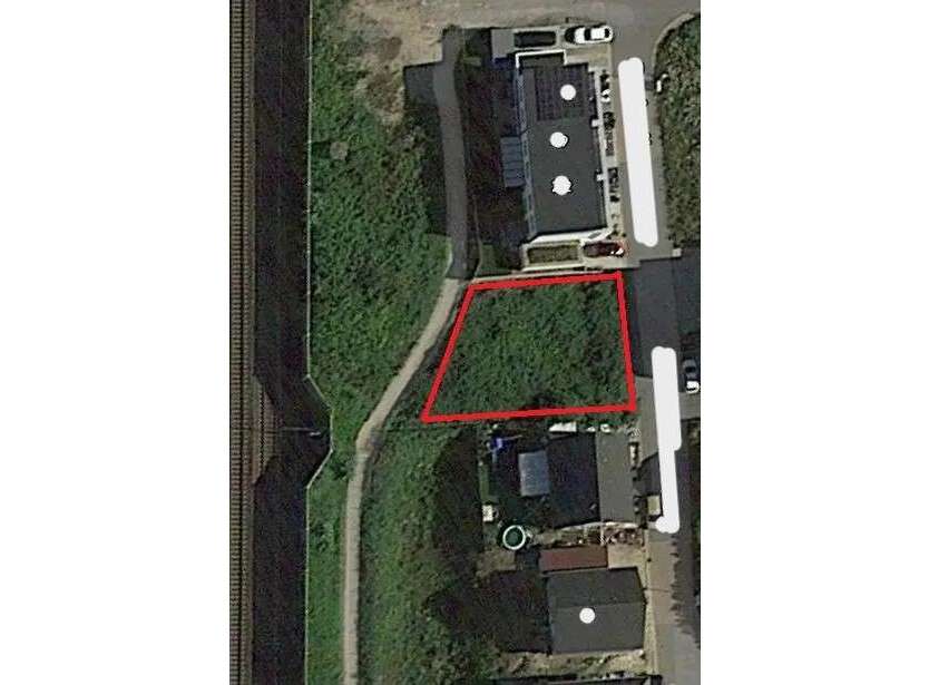 Grundstück zu verkaufen in Weinheim 399.500 € 429 m²