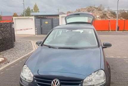 VW Golf 280.000 km 2.350 &euro; Mannheim 68159