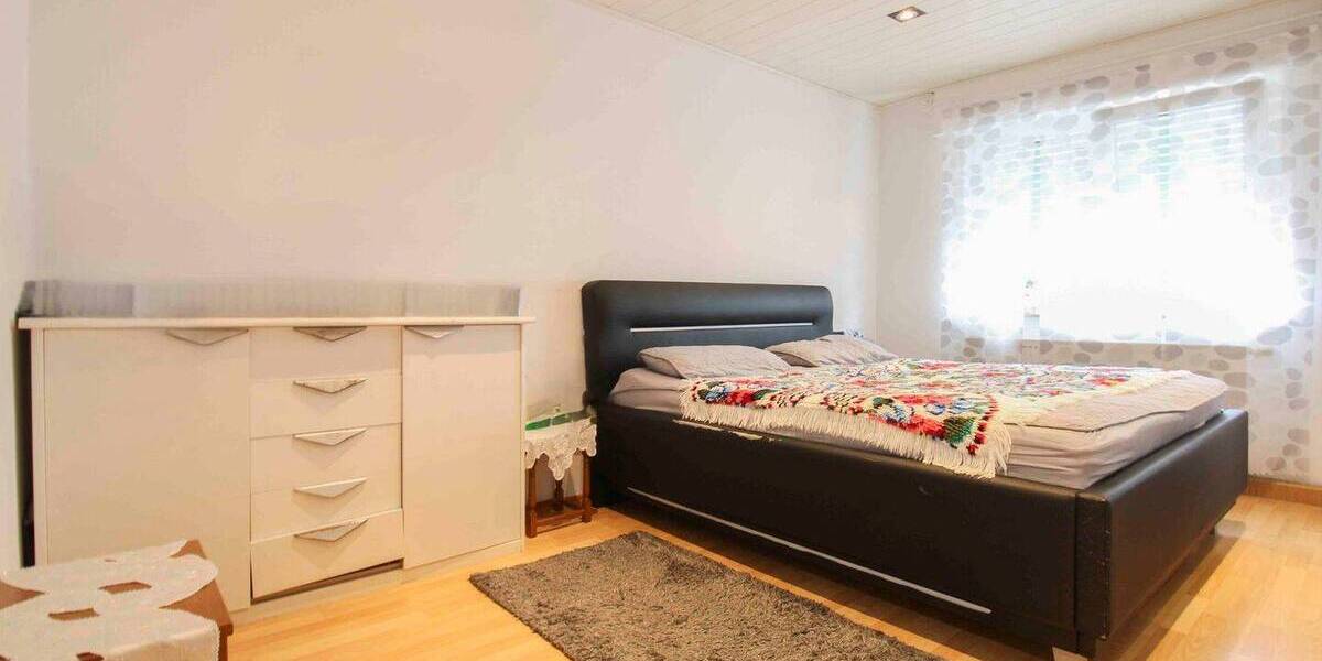 Mehrfamilienhaus, Wohnhaus Hockenheim - 6 Zimmer, 154 m&sup2;, 399.000&euro; | Angebot:26307606