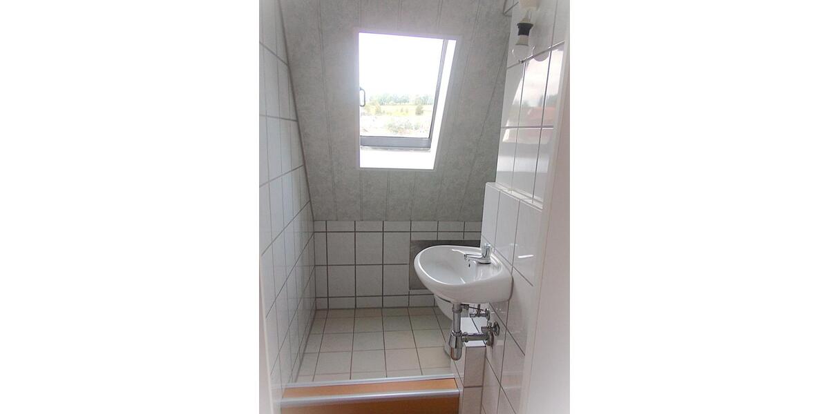 Dachgeschoßwohnung Oberzent - 3.5 Zimmer, 100 m&sup2;, 780&euro; | Angebot:24466563