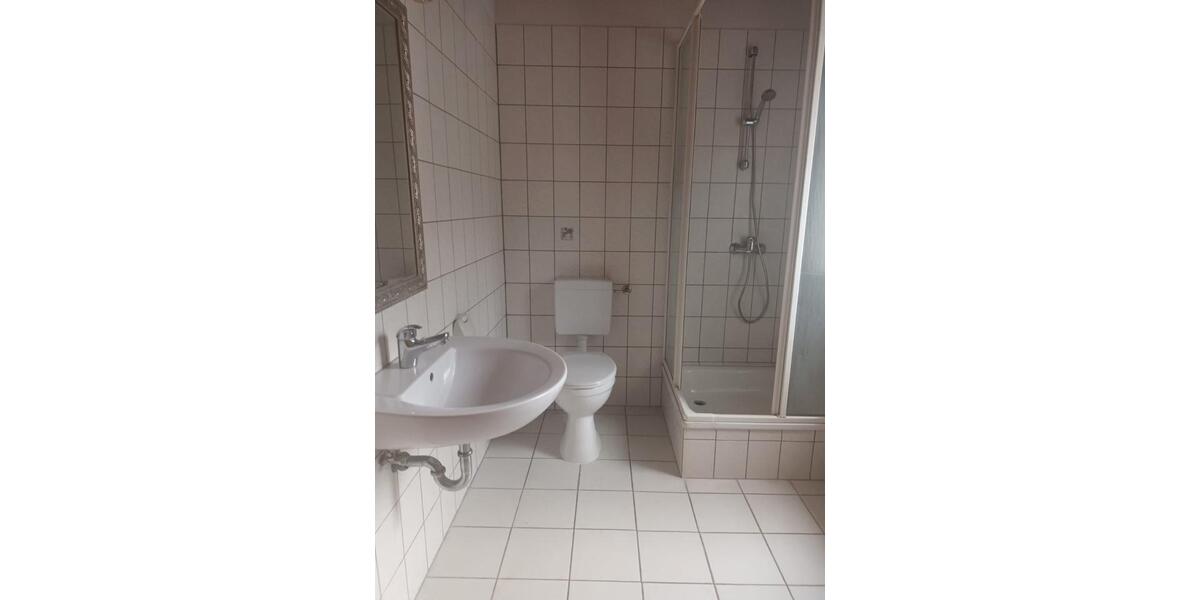 Etagenwohnung Weinheim - 2 Zimmer, 67 m&sup2;, 770&euro; | Angebot:26395521