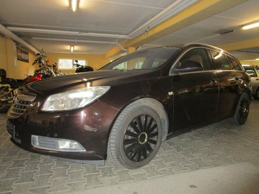 Opel Insignia Kombi 4x4 252.800 km 5.985 € Hirschberg 69493