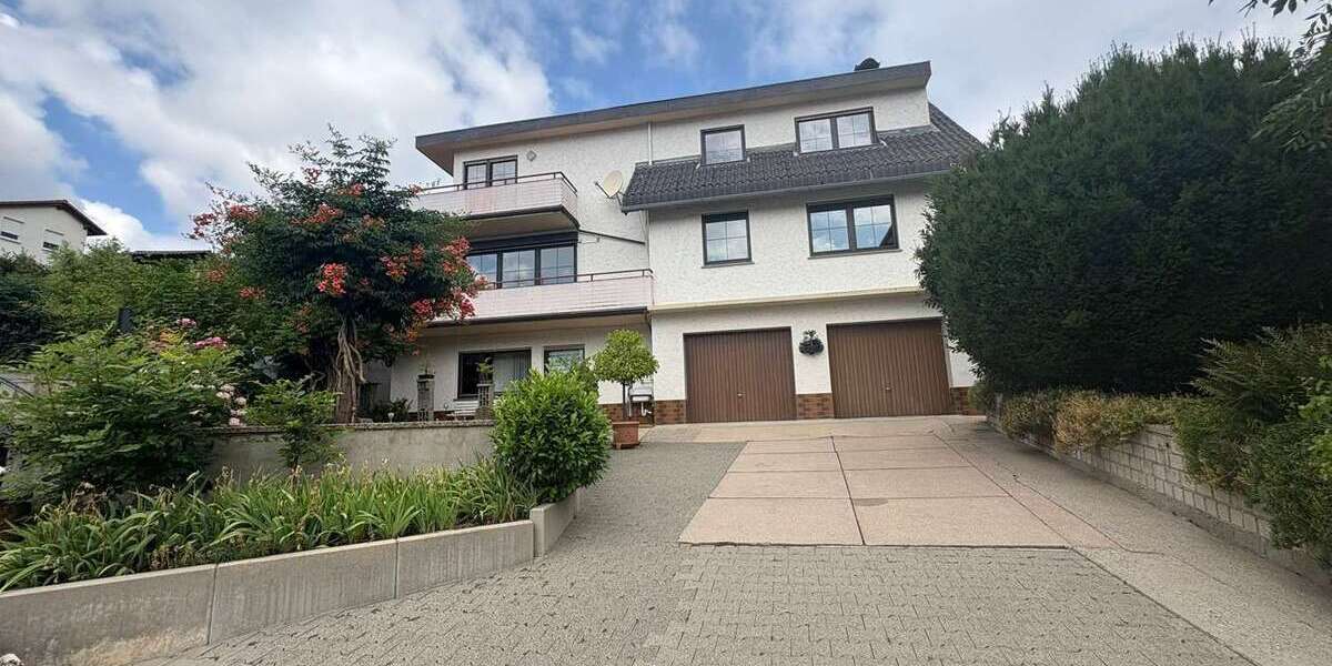 Haus zum Kaufen in Fürth 799.000 € 269 m² 8 zimmer