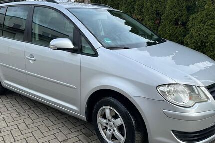 VW Touran 207.000 km 3.950 &euro; Ludwigshafen 67059