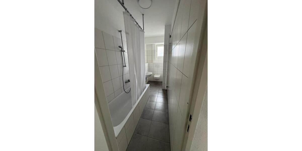 Etagenwohnung Ludwigshafen am Rhein Mundenheim - 2 Zimmer, 60 m&sup2;, 700&euro; | Angebot:26123481
