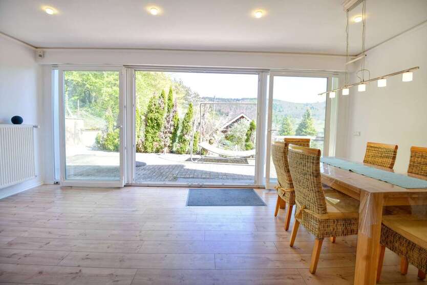 Panorama ZFH mit sagenhaftem Ausblick Energieeffizient & am Waldrand Garten,Balkone & Terrasse 7 zimmer